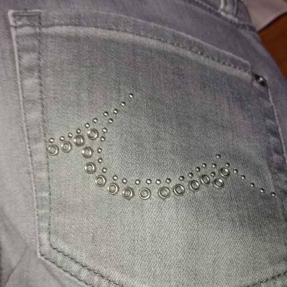 Cambio Parla bleached gray jeans in size 8. - Picture 7 of 7